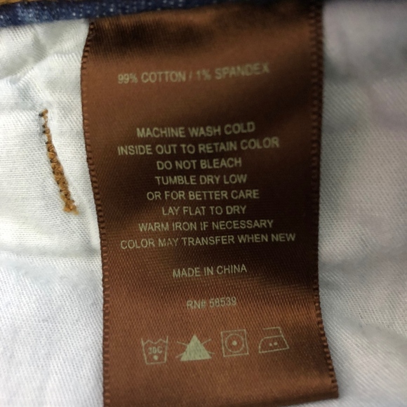 Kut from the Kloth Boyfriend Jeans. Blue. Size 8 - Picture 8 of 8